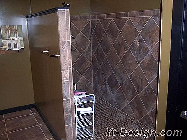 Folder: walk-in shower