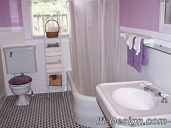 Apa warna untuk kamar mandi kecil?